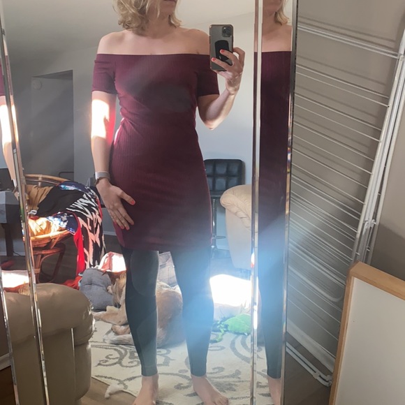 Really cute off the shoulder burgundy dress. - Picture 2 of 3